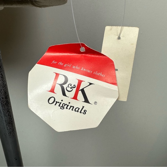 Vintage Metallic Knit Sweater - Picture 10 of 12